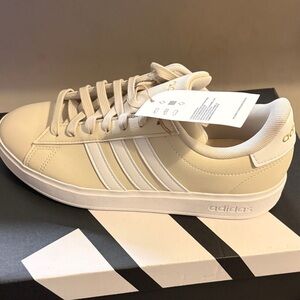 ADIDAS WOMAN SNEAKER